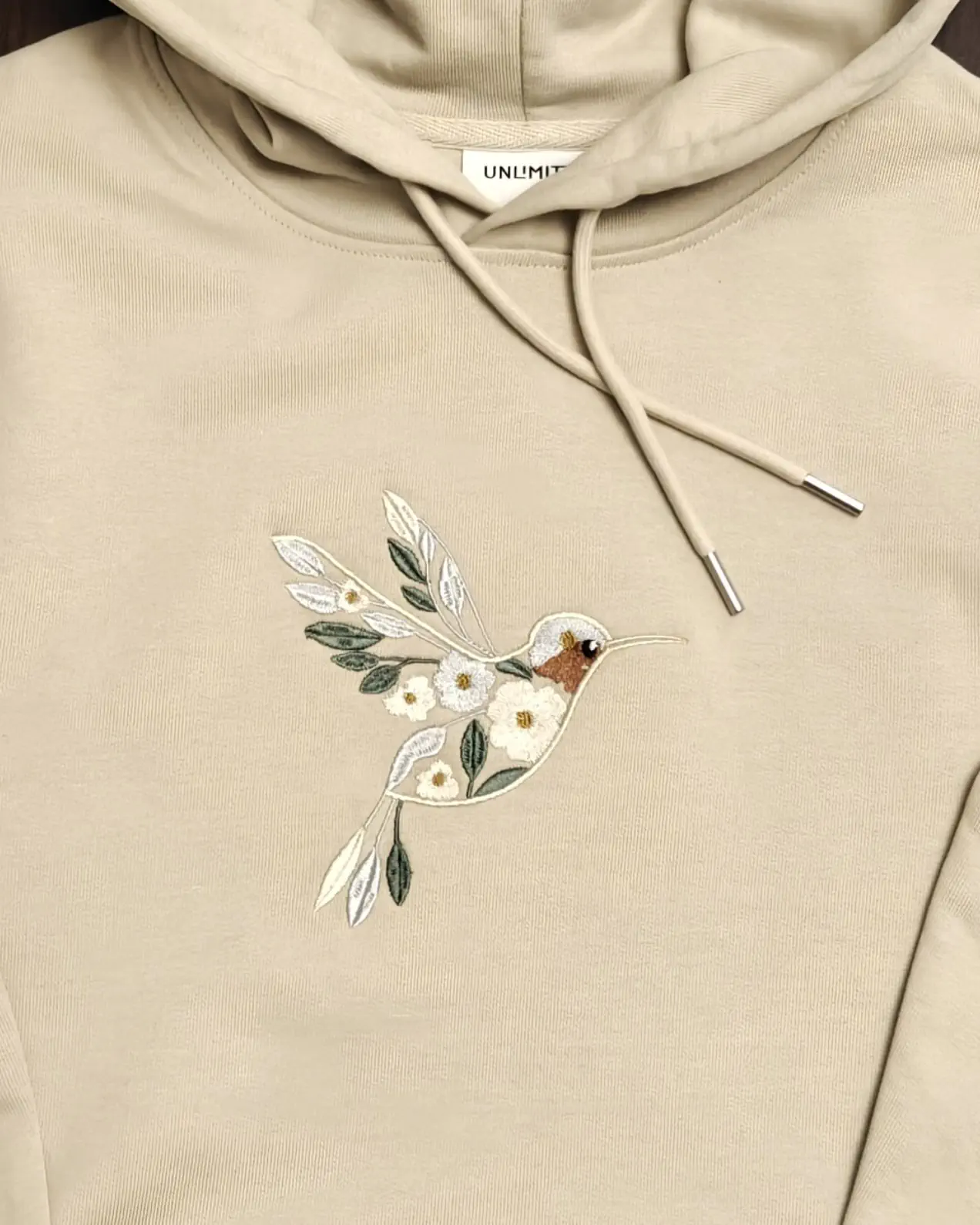 BLUZA Z HAFTEM KOLIBER